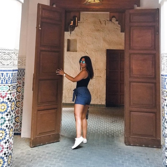 Banana Republic Denim like 4” Shorts - Picture 6 of 6